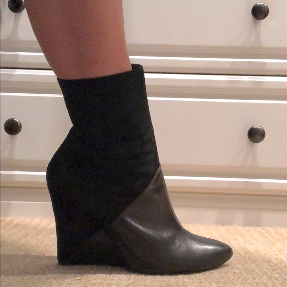 Neil Barrett black leather/suede booties.